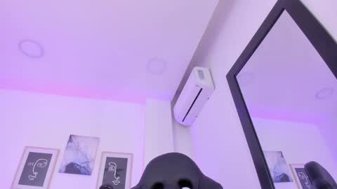 emelie_89 online show from 02-26-25, 03:08