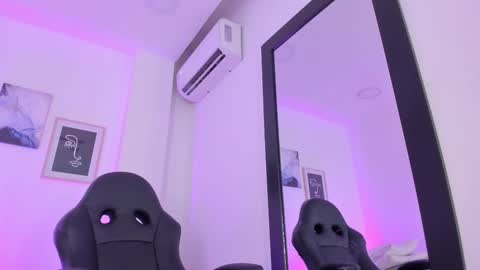 emelie_89 online show from 03-05-25, 03:18