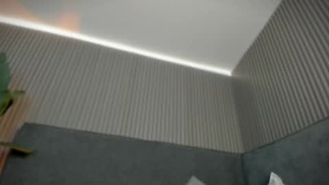 emelie_89 online show from 04-27-26, 11:41