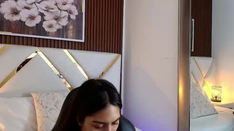 Snapshot of emelie_ch_ chatting on 12-02-25, 02:28 Emily online show from 12-02-25, 02:28