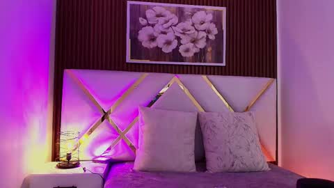 Snapshot of emelie_ch_ chatting on 02-18-26, 03:24 Emily online show from 02-18-26, 03:24