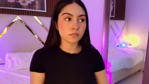 Emily  online show from 05-07-26, 08:20