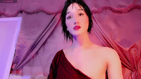 Snapshot of emely_rous chatting on 12-11-24, 05:10 Emely Rous online show from 12-11-24, 05:10