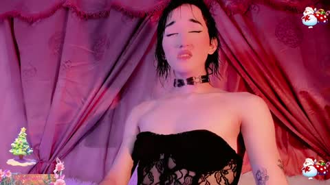 Snapshot of emely_rous chatting on 12-16-24, 05:49 Emely Rous online show from 12-16-24, 05:49