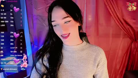 Snapshot of emely_rous chatting on 01-03-25, 04:11 Emely Rous online show from 01-03-25, 04:11