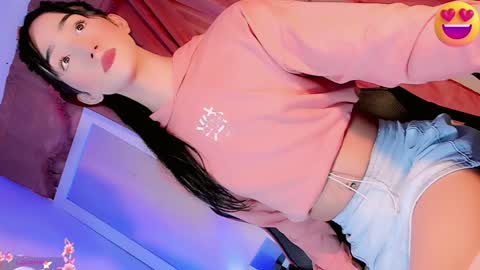 Snapshot of emely_rous chatting on 01-10-25, 02:35 Emely Rous online show from 01-10-25, 02:35