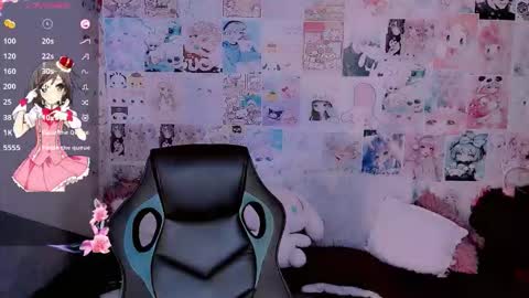 Snapshot of emely_rous chatting on 11-08-25, 12:49 Emely Rous online show from 11-08-25, 12:49