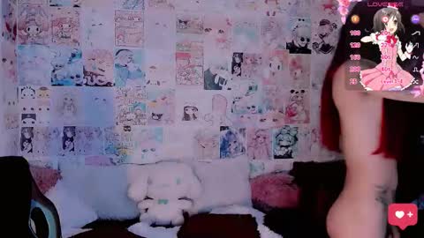 Snapshot of emely_rous chatting on 11-18-25, 02:43 Emely Rous online show from 11-18-25, 02:43