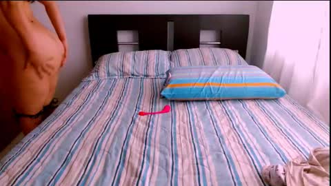 Snapshot of emely_sexx chatting on 01-16-26, 06:45 emely_sexx online show from 01-16-26, 06:45