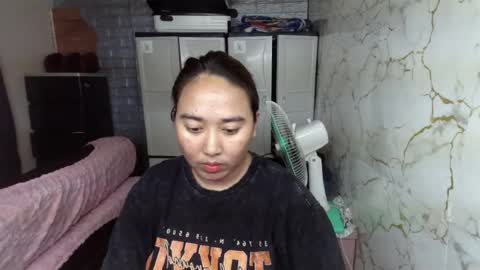 Snapshot of emely_slutxxx chatting on 07-21-26, 12:51 Emely online show from 07-21-26, 12:51