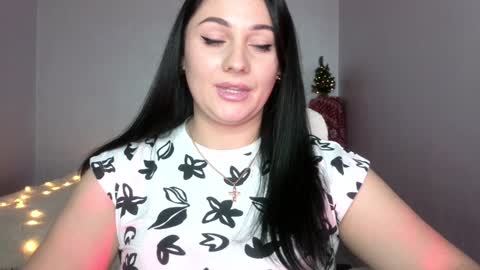 Snapshot of emelyblum chatting on 01-15-25, 12:30 Emely online show from 01-15-25, 12:30