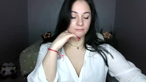 Snapshot of emelyblum chatting on 03-05-25, 02:14 Emely online show from 03-05-25, 02:14