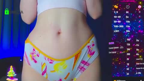 Snapshot of emelycrystal chatting on 02-02-25, 03:21 Emely online show from 02-02-25, 03:21