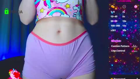 Snapshot of emelycrystal chatting on 03-08-25, 03:06 Emely online show from 03-08-25, 03:06