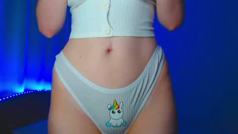 Emely online show from 07-30-26, 04:00