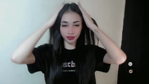 Snapshot of emelyn_fuckdoll chatting on 01-28-25, 06:49 Scarlett online show from 01-28-25, 06:49