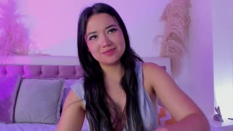 Snapshot of emelyy_carter chatting on 02-27-25, 11:15 Emy online show from 02-27-25, 11:15