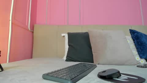 Snapshot of emelyy_carter chatting on 09-23-25, 11:57 Emy online show from 09-23-25, 11:57