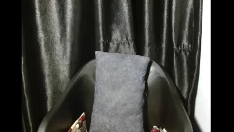 Snapshot of emerald2700 chatting on 10-22-25, 07:46 emerald online show from 10-22-25, 07:46