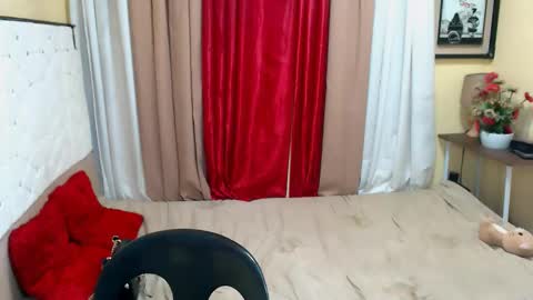 Snapshot of emerald_green15 chatting on 02-09-25, 08:44 Emerald online show from 02-09-25, 08:44