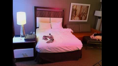 Emery Lune online show from 01-09-26, 10:51