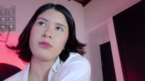 Snapshot of emicute_ chatting on 05-16-26, 09:57 online show from 05-16-26, 09:57