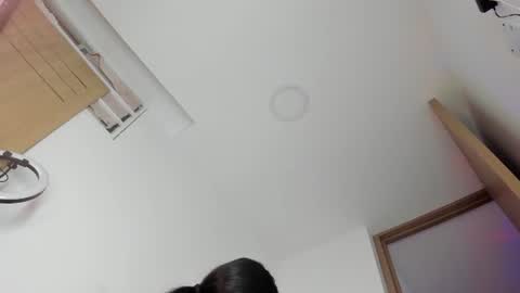 Snapshot of emiily15_ chatting on 06-22-26, 10:18 Emi online show from 06-22-26, 10:18