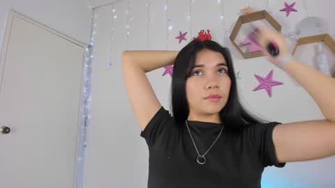 Snapshot of emiily_parkerr chatting on 01-09-25, 03:04 Emily online show from 01-09-25, 03:04