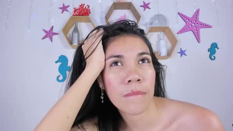 Snapshot of emiily_parkerr chatting on 03-06-25, 09:14 Emily online show from 03-06-25, 09:14
