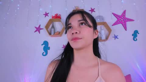 Snapshot of emiily_parkerr chatting on 09-18-25, 03:08 Emily online show from 09-18-25, 03:08