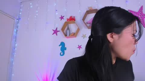 Snapshot of emiily_parkerr chatting on 09-20-25, 03:18 Emily online show from 09-20-25, 03:18