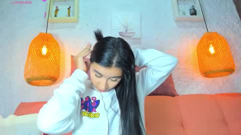 Snapshot of emiily_s chatting on 10-03-25, 12:02 Emily online show from 10-03-25, 12:02
