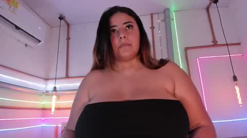 Emiily Grace online show from 04-21-26, 03:13