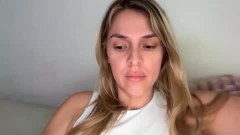 emilelovesyou online show from 04-25-26, 01:41