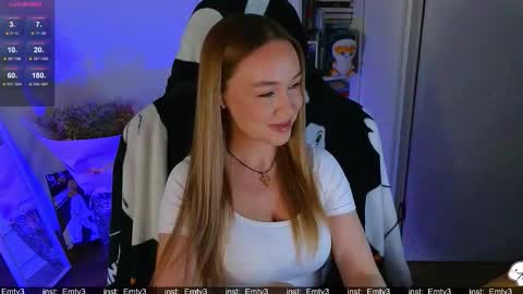 Emili online show from 01-17-26, 01:49