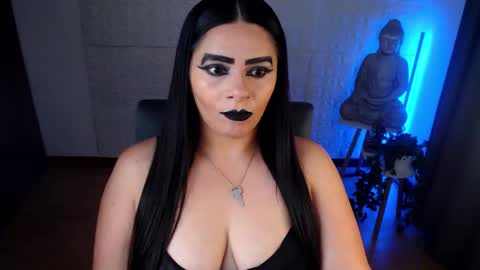 Snapshot of emili_evans_ chatting on 12-11-24, 12:33 POWERFULL GODDESS EMILI online show from 12-11-24, 12:33