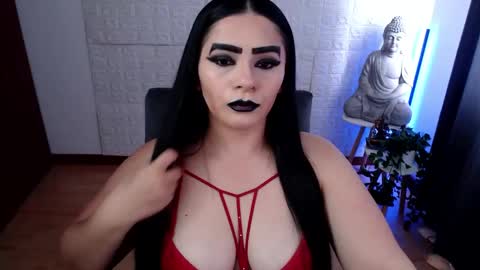 Snapshot of emili_evans_ chatting on 12-22-24, 08:03 POWERFULL GODDESS EMILI online show from 12-22-24, 08:03