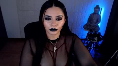 Snapshot of emili_evans_ chatting on 02-06-25, 12:00 POWERFULL GODDESS EMILI online show from 02-06-25, 12:00