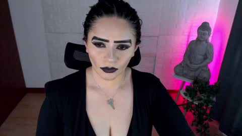 Snapshot of emili_evans_ chatting on 09-10-25, 07:03 POWERFULL GODDESS EMILI online show from 09-10-25, 07:03