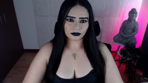 Snapshot of emili_evans_ chatting on 09-19-25, 08:20 POWERFULL GODDESS EMILI online show from 09-19-25, 08:20