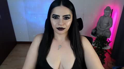 Snapshot of emili_evans_ chatting on 06-11-26, 02:53 POWERFULL GODDESS EMILI online show from 06-11-26, 02:53