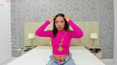 Emili Lenus online show from 02-23-25, 11:22