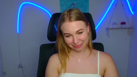 Emilia online show from 06-29-26, 10:15