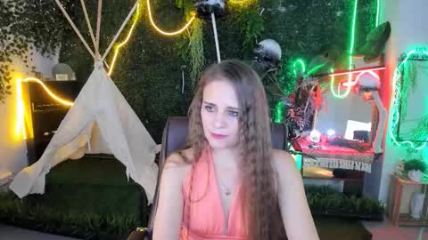 Emilia Bedy online show from 10-15-25, 09:09