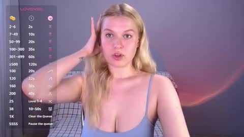 Snapshot of emiliaduchess chatting on 07-11-26, 02:20 Amili online show from 07-11-26, 02:20