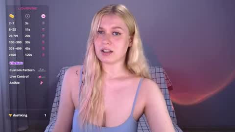 Snapshot of emiliaduchess chatting on 07-17-26, 12:34 Amili online show from 07-17-26, 12:34