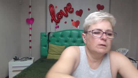 Snapshot of emiliagree chatting on 09-22-25, 05:04 EmiliaGree online show from 09-22-25, 05:04