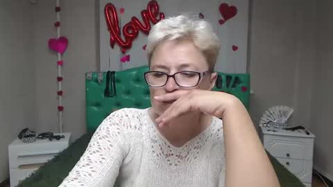 Snapshot of emiliagree chatting on 09-26-25, 06:45 EmiliaGree online show from 09-26-25, 06:45