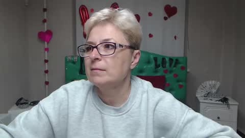 Snapshot of emiliagree chatting on 10-05-25, 05:00 EmiliaGree online show from 10-05-25, 05:00