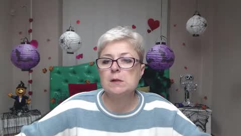 Snapshot of emiliagree chatting on 10-26-25, 06:19 EmiliaGree online show from 10-26-25, 06:19